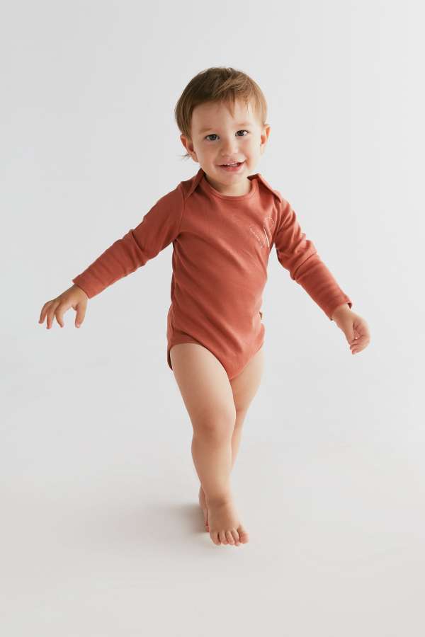 MAGIC HEART ONESIE & FOOTIE BOTTOMS - Image 2