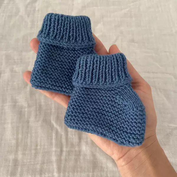 Newborn Knit Set – Navy Blue - Image 4