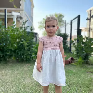Häkelkleid für Kleinkinder – Rosa
