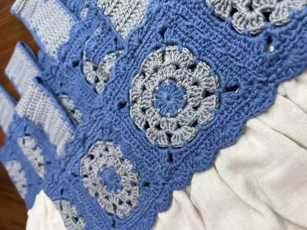 Häkelkleid für Kleinkinder – Indigo – Bild 3